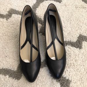 Naturalized N5 Comfort Leather Heels
